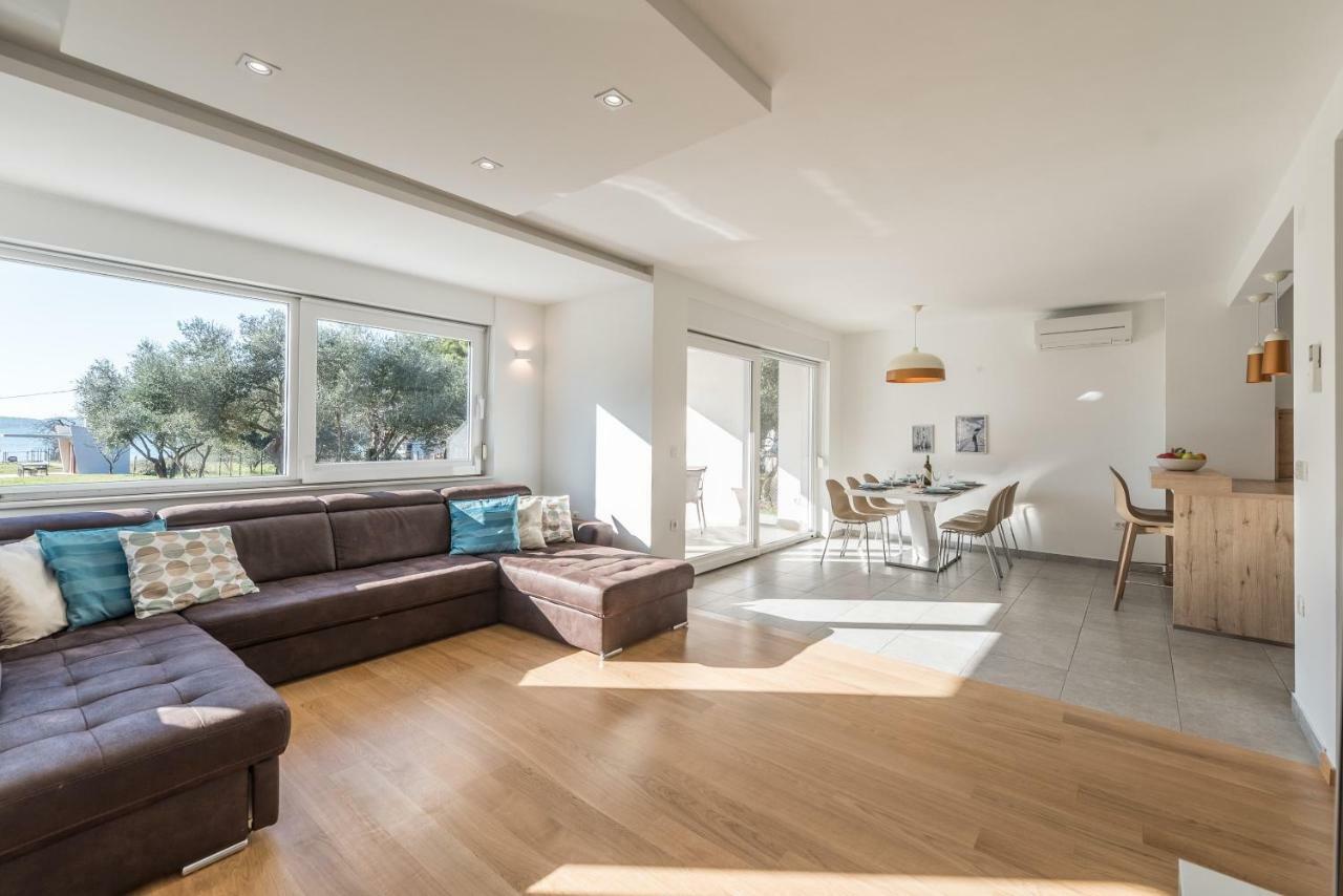 Villa Amfora - First Row By The Sea Bibinje Luaran gambar